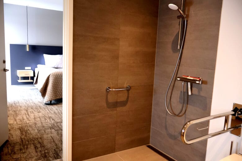 handicapvenlig bruser hotel